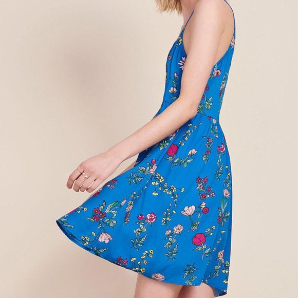 Jack by BB Dakota Dresses & Skirts - Jack by BB Dakota Junior's Maliyah Floral Printed Dress, Blue, Medium, NWT!!!